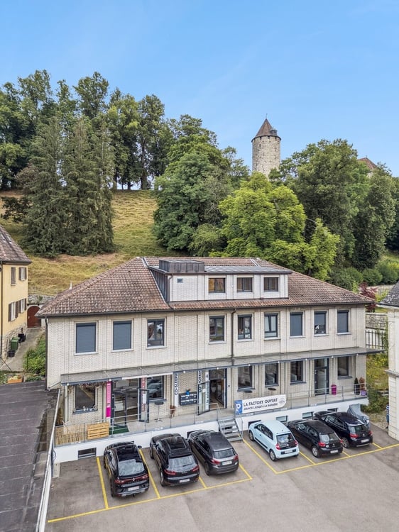 Magnifique Immeuble de rendement, rénové au centre de Porrentruy 4