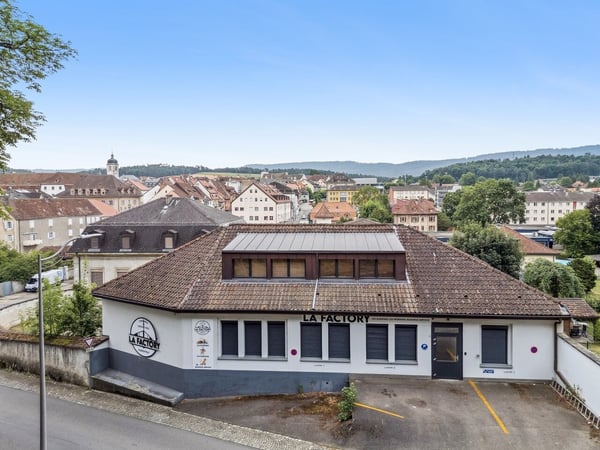 Magnifique Immeuble de rendement, rénové au centre de Porrentruy 6