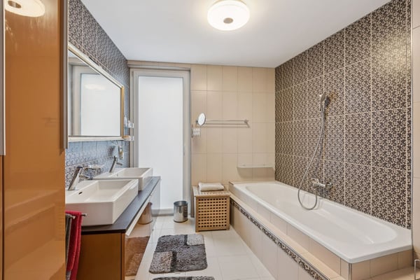 Belle maison individuelle avec grand jardin et jacuzzi 12