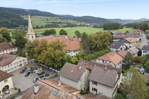 Maison centre-ville Môtiers, idéale pour une grande famille 1