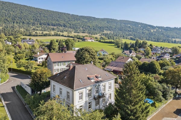 Superbe opportunité. Un bel immeuble résidentiel à vendre à Corgémont. 8
