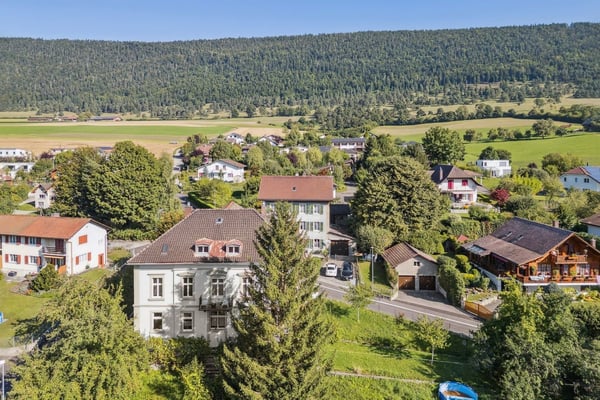 Superbe opportunité. Un bel immeuble résidentiel à vendre à Corgémont. 5