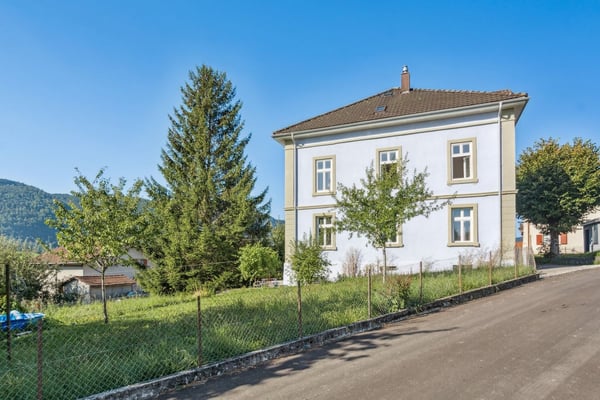 Superbe opportunité. Un bel immeuble résidentiel à vendre à Corgémont. 9