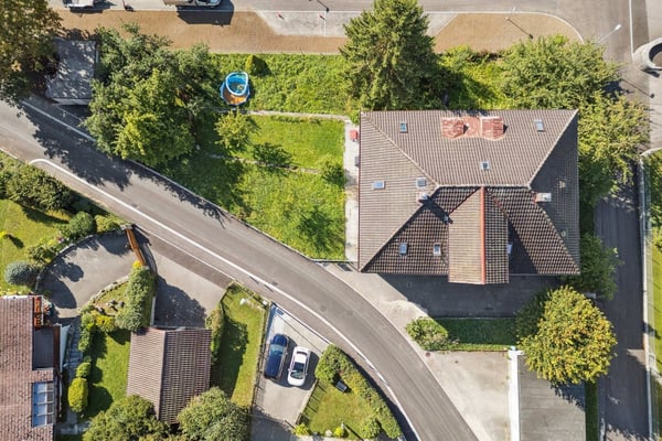 Superbe opportunité. Un bel immeuble résidentiel à vendre à Corgémont. 3