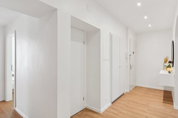 Rareté au Coeur de Reconvilier : Appartement 6.5 Pièces rénové 8