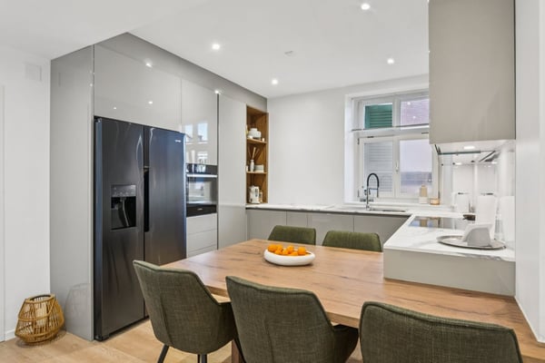 Rareté au Coeur de Reconvilier : Appartement 6.5 Pièces rénové 1