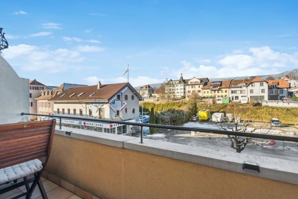 Rareté au Coeur de Reconvilier : Appartement 6.5 Pièces rénové 3