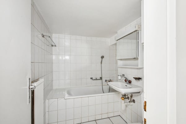 Immeuble mixte - Rendement net de 6 %, locataires en place 7