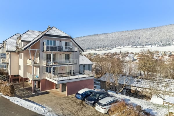 OPPORTUNITÉ RARE À CORGÉMONT : Superbe 7.5 pièces avec garage-atelier 7