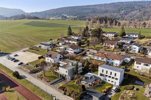 Villa à vendre à Reconvilier - lumière et qualité de vie dans le Jura 12