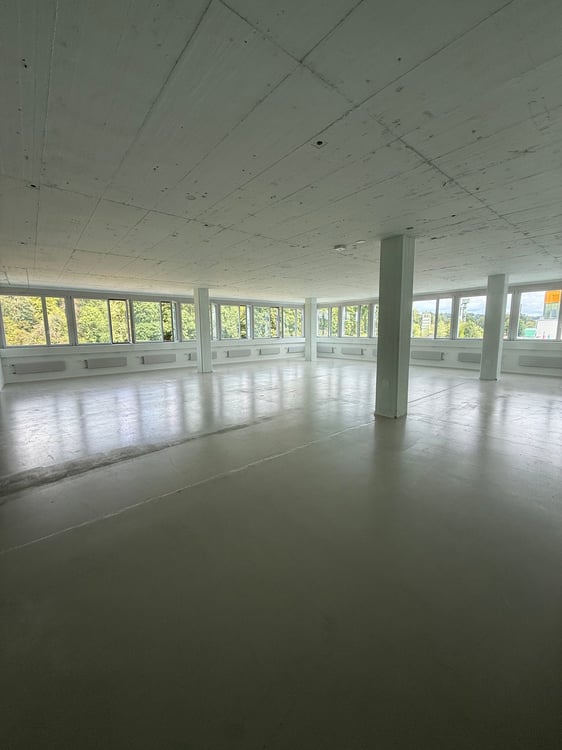 Vielseitige Gewerbefläche/n in Kloten zu vermieten