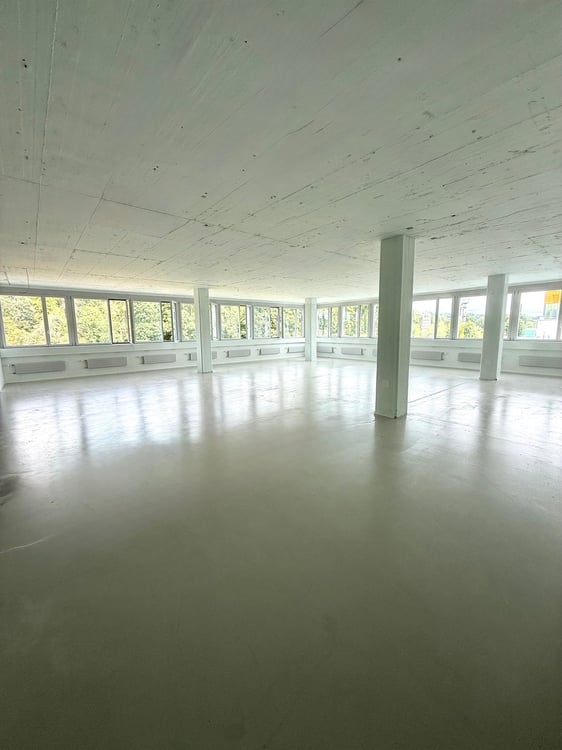 Vielseitige Gewerbefläche/n in Kloten zu vermieten 2
