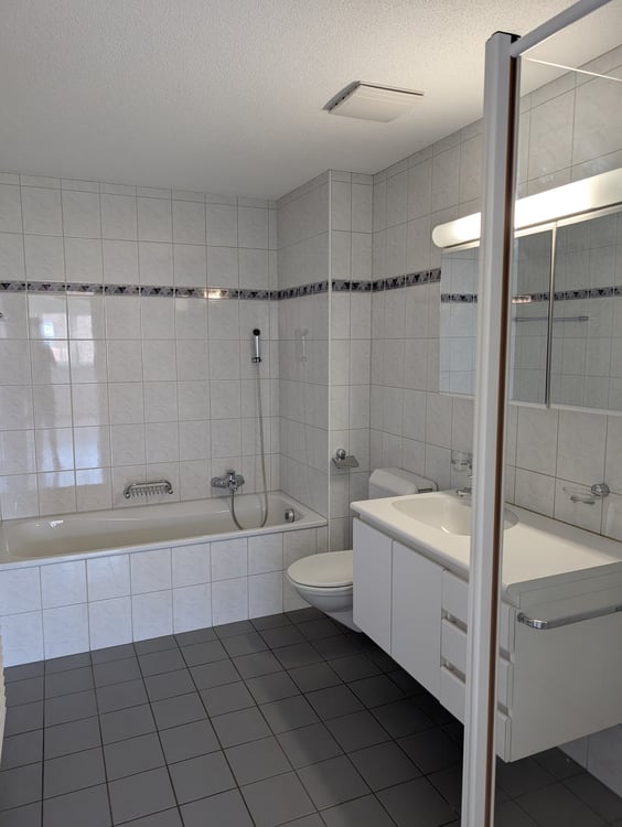 Charmante 3.5-Zimmer-Dachwohnung in Münsingen – Sofort verfügbar! 8