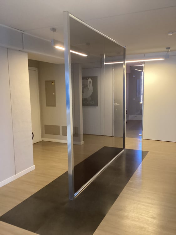 Sede ideale per attività operativa a due passi dallo svincolo autostradale e dalla dogana di Chiasso 7