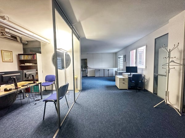Spacieux bureau de 350m2 à remettre ! 6