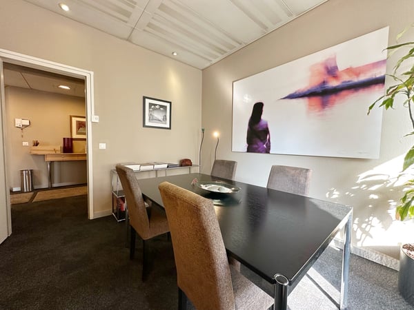 Rive - Bureau privé + salle de réunion et cuisine partagée 6