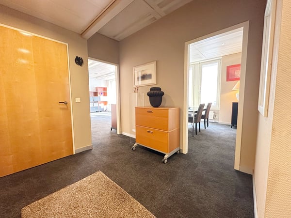 Rive - Bureau privé + salle de réunion et cuisine partagée 10