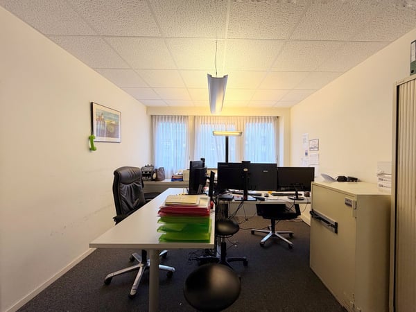 Bureaux modernes de 2 pièces au cœur de Genève 8