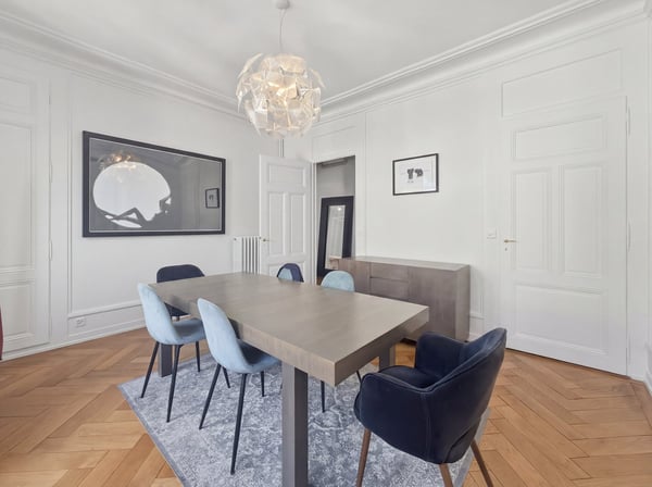 Charmant appartement de 5 pièces (2 chambres) au cœur de Genève – Boulevard Helvétique 5