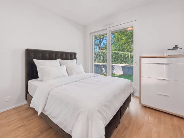 Appartement meublé de standing en rez-de-jardin 12