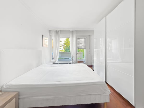 Lumineux appartement meublé de 3 pièces avec balcon – Route de Florissant, Genève 12