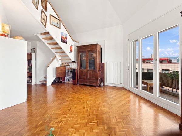 Duplex de 1 pièces avec balcon en attique 4