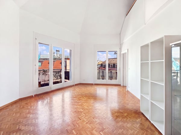 Duplex de 1 pièces avec balcon en attique 1
