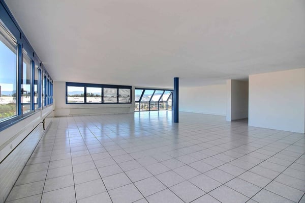Administratif/Bureau 200 m2 à Gland 2