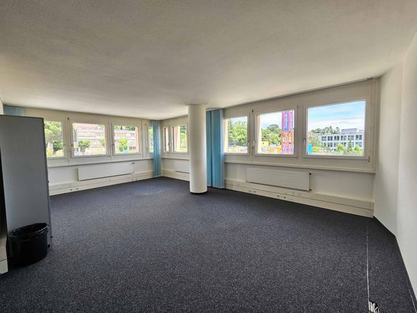 Belle surface de bureaux d'env. 280 m2 3