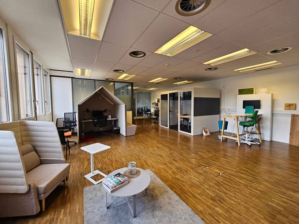 Belle surface de bureaux située dans le complexe du CACIB 1