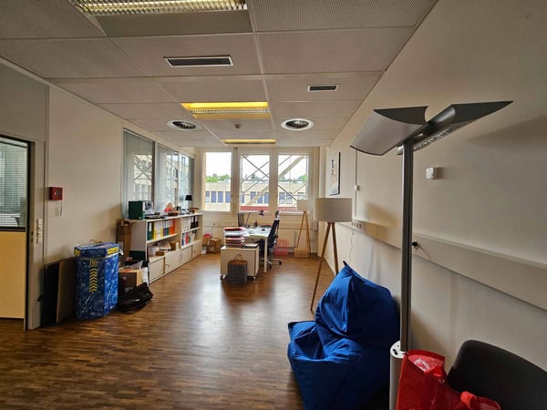 Belle surface de bureaux située dans le complexe du CACIB 4