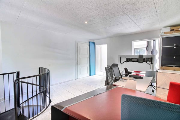 louer  Surface commerciale polyvalente à l'Avenue de Milan 30, Lausanne 6