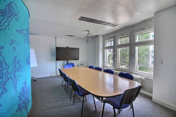 LOUER  IMMEUBLE COMMERCIAL D'EXCEPTION 7