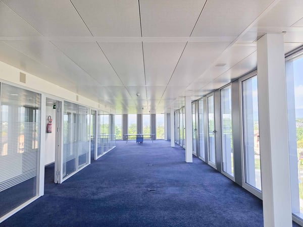 À LOUER  Surface administrative moderne et lumineuse de 424 m² à deux pas de l'UNIL et de l'EPFL 1