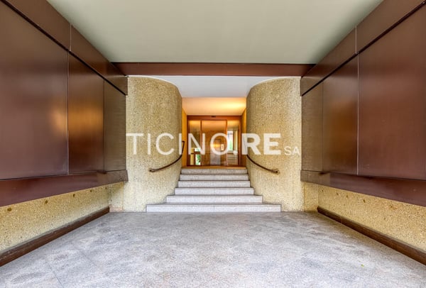 LUGANO: ELEGANTES BÜRO/WOHNUNG ZWEI SCHRITTE VOM PARCO CIANI ENTFERNT ? EINE EINZIGARTIGE GELEGENHEIT 2