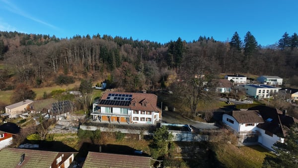 Historisches Zweifamilienhaus mit zwei separaten Einheiten – Wohnen & Arbeiten vereint 5