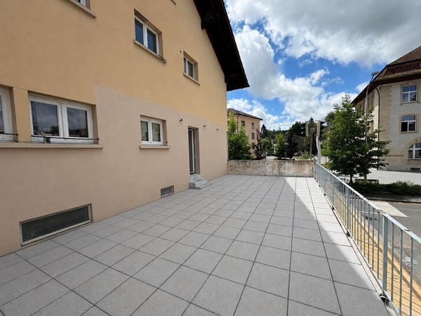 VOLLVERMIETET IM ZENTRUM 9