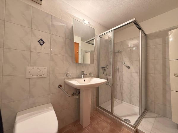 SEHR RUHIG UND ZENTRAL, NAHE STÄDTLI MIT LIFT 7
