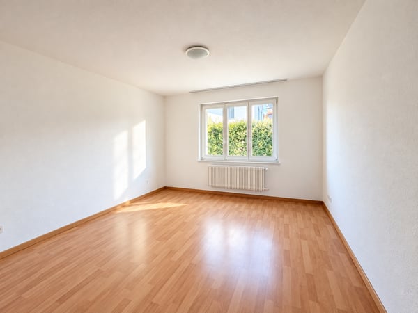 Charmante 1-Zimmer-Erdgeschosswohnung mit Balkon in Langenthal 3