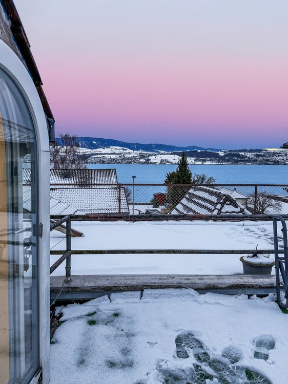 🌊 Wo der Zürichsee zum direkten Nachbar wird 11