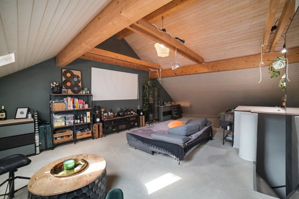 Charmantes 5.5-Zimmer-Reihenhaus in Bäretswil 9