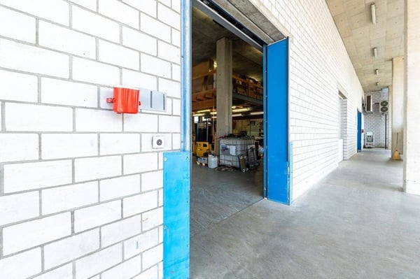 Erdgeschossige Fläche mit gewerblicher Infrastruktur 7