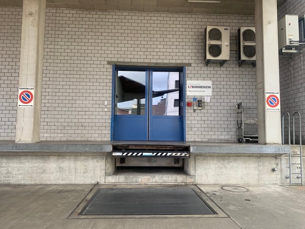 Erdgeschossige Fläche mit gewerblicher Infrastruktur 3