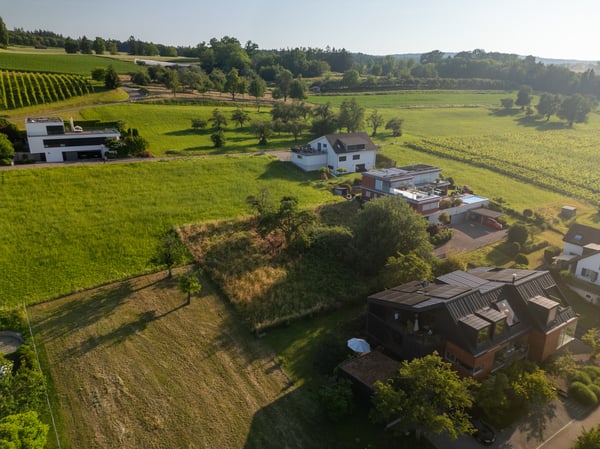 Wohnbauland mit Seesicht für ein oder zwei Häuser 5