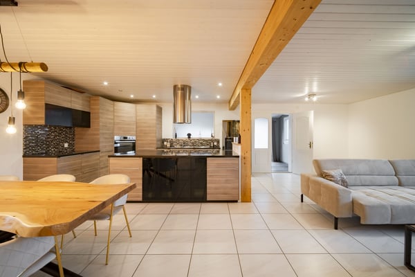 Grosszügige Maisonette-Wohnung mit Weitsicht und moderner Ausstattung 4