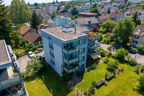 Grosszügige 5,5 Zimmer Wohnung mit zwei Balkonen an ruhiger Lage 1