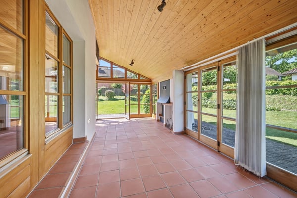 Einfamilienhaus mit sehr grossem Grundstück 8