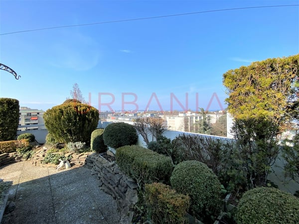 Attique avec magnifique vue à rénover 3