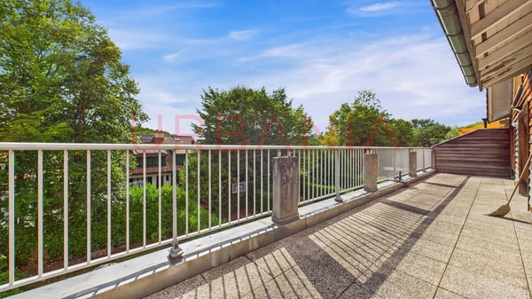 Magnifique appartement de 220m² avec terrasse et mezzanine 7