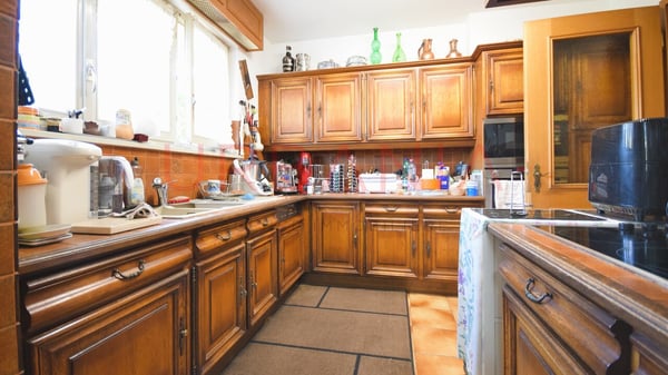 Villa individuelle avec piscine à rénover 4